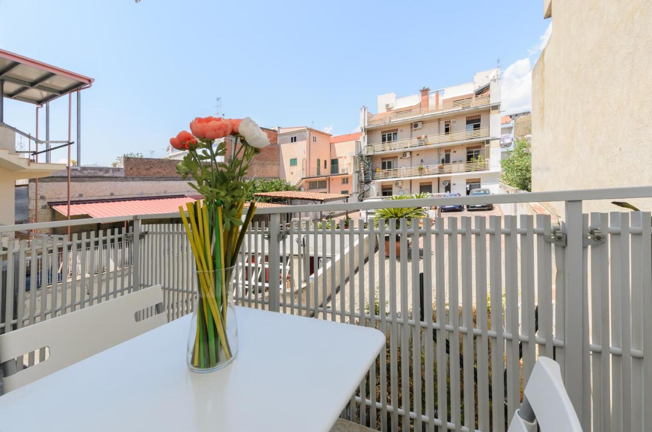 Marina D'Agro Residence Santa Teresa Di Riva Buitenkant foto